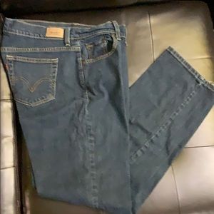Levi’s 505 Straight Leg jeans Excellent condition.